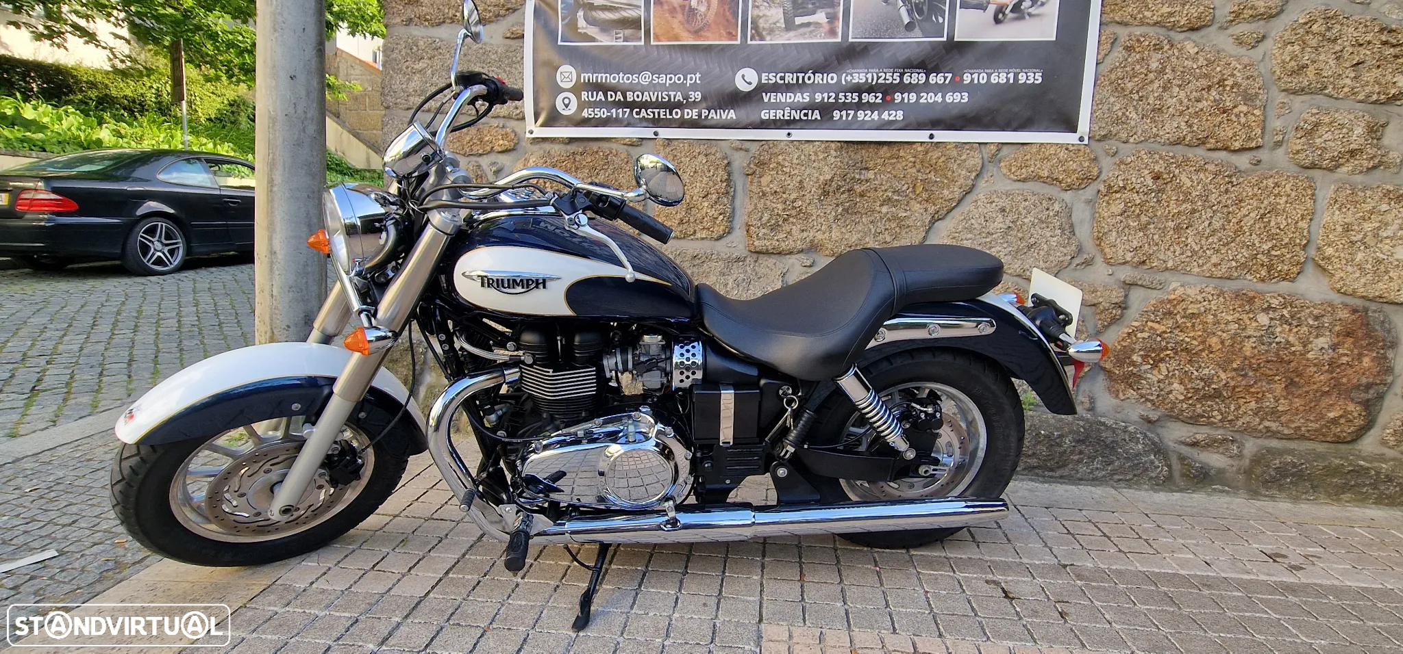 Triumph Bonneville America - 16