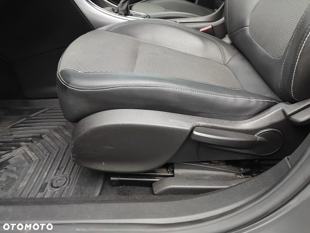 Opel Astra 1.7 CDTI Cosmo - 22