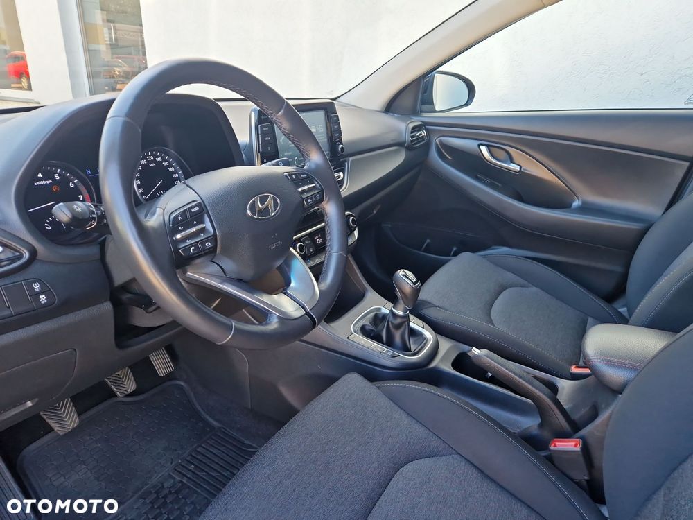 Hyundai i30 1.5 T-GDI 48V Smart - 9