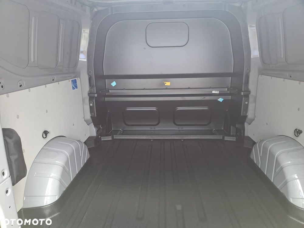 Volkswagen Transporter - 35