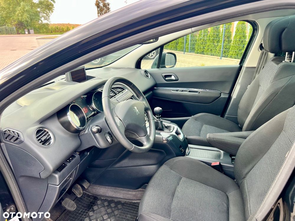 Peugeot 5008 - 10