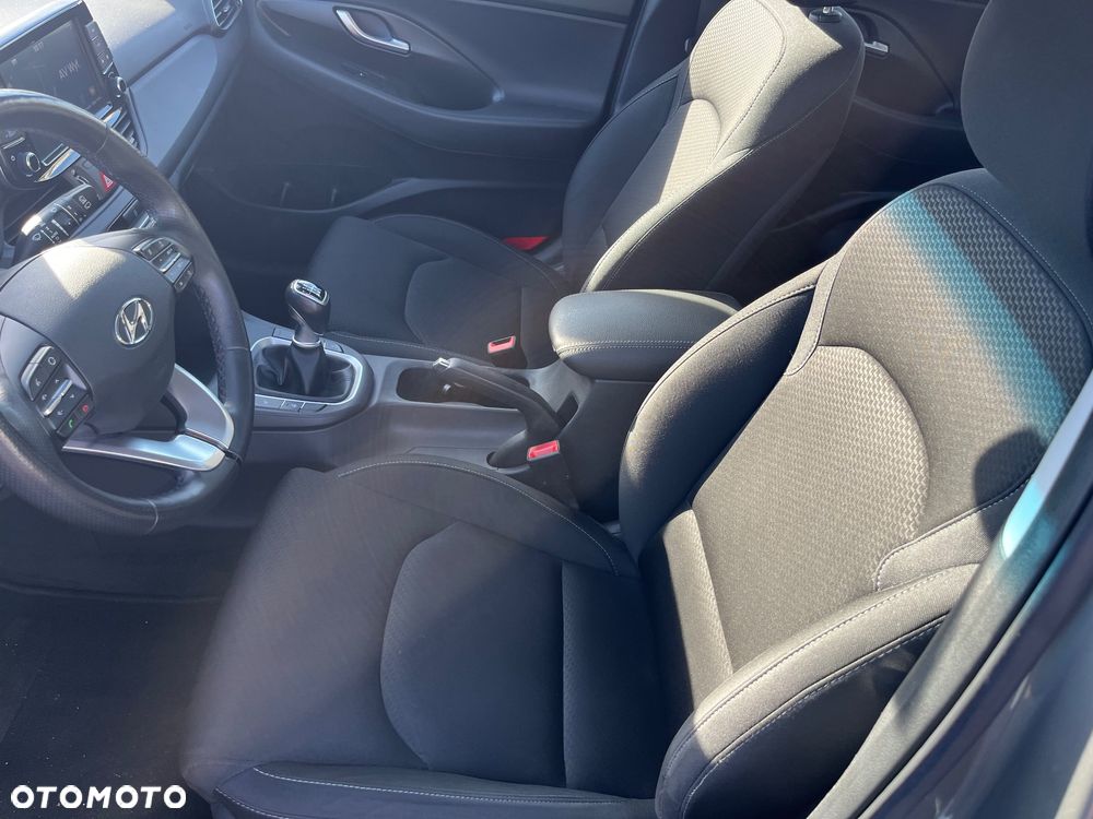 Hyundai i30 1.4 T-GDI Intro Edition - 20