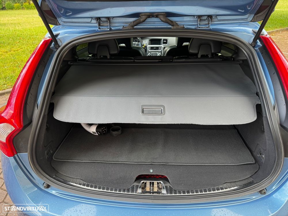 Volvo V60 D6 Twin Engine Geartronic RDesign - 23