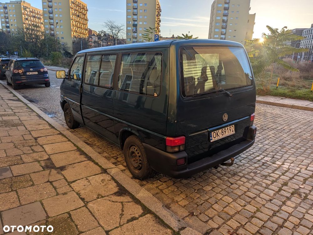Volkswagen Caravelle - 7