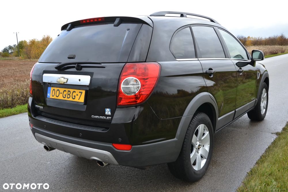 Chevrolet Captiva 2.4 LS - 21