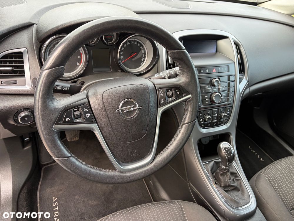 Opel Astra 1.4 Turbo - 9