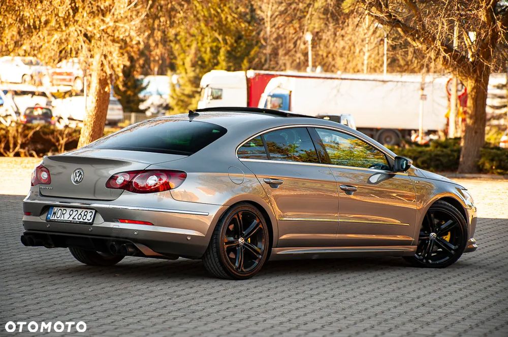 Volkswagen Passat CC - 18