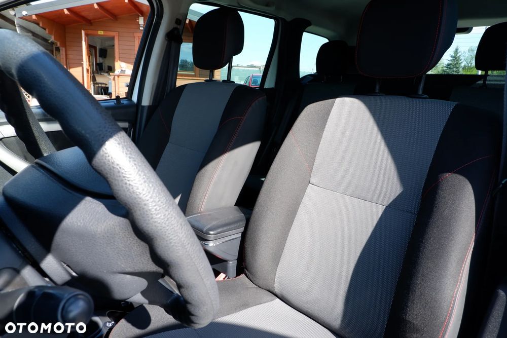 Dacia Duster 1.6 16V 105 4x2 Ice - 24