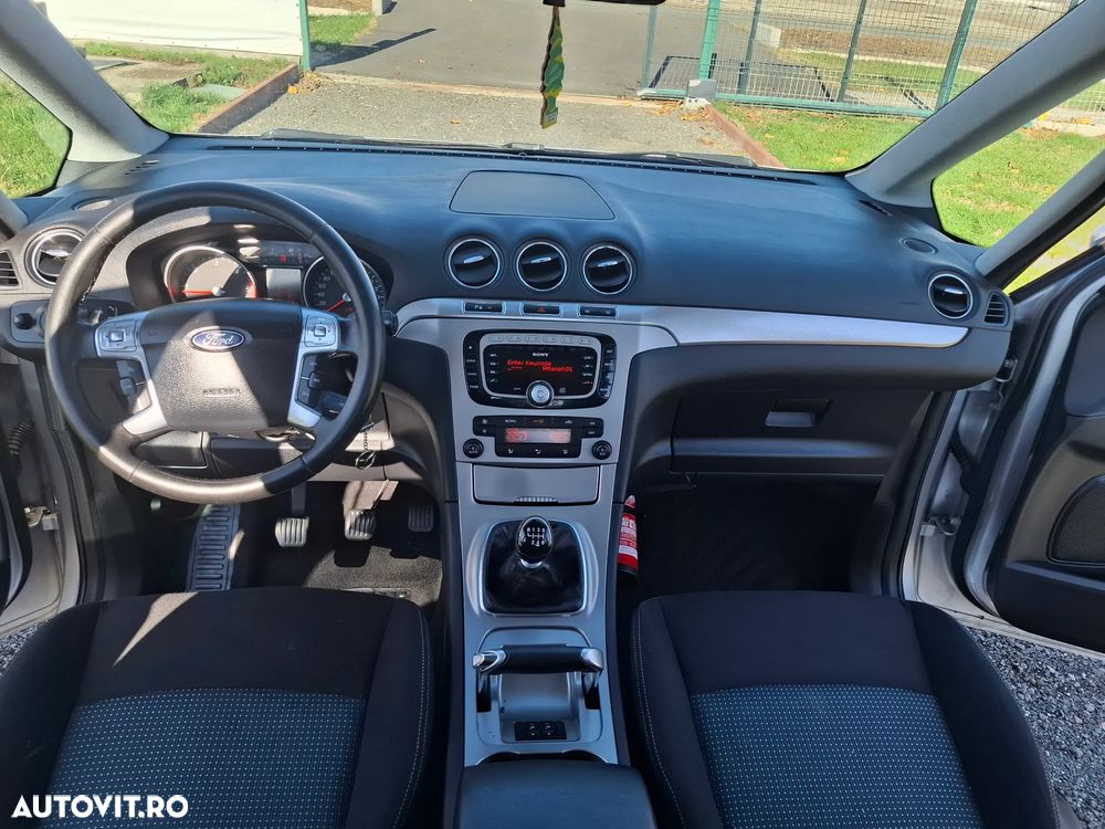 Ford Galaxy 2.0 TDCi DPF Ghia - 7