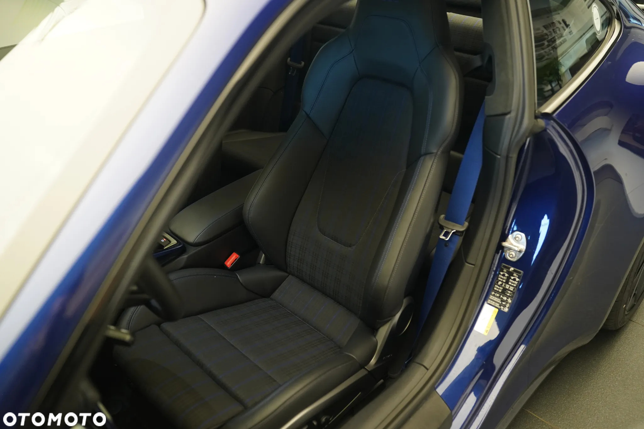 Porsche 911 Carrera T - 9