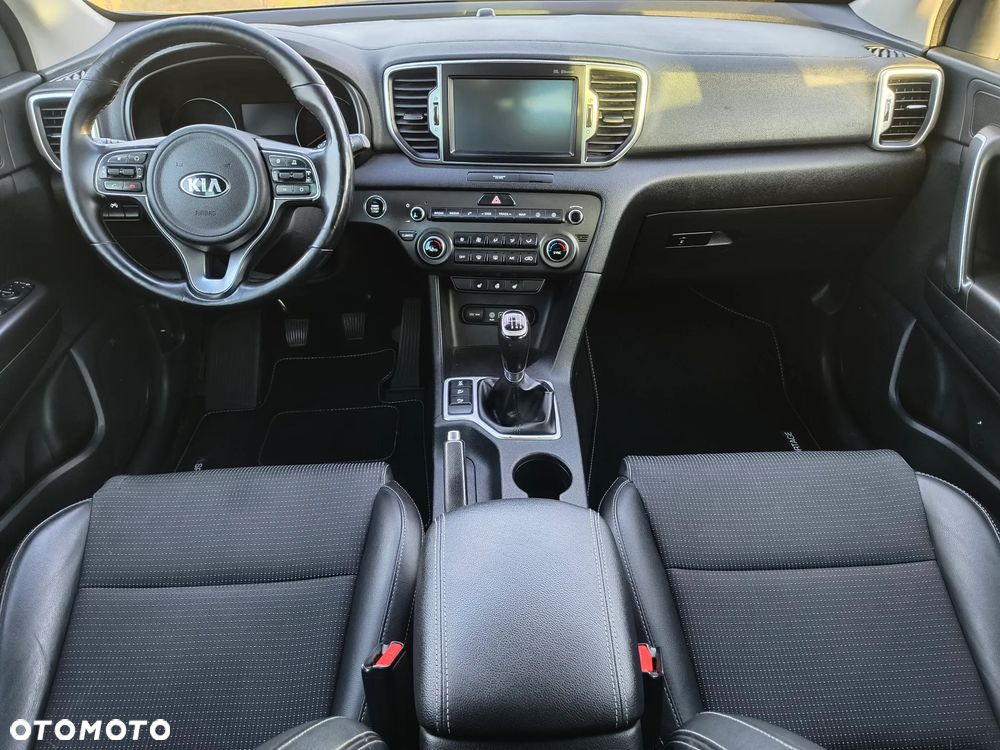 Kia Sportage 2,0 CRDI AWD Spirit - 9