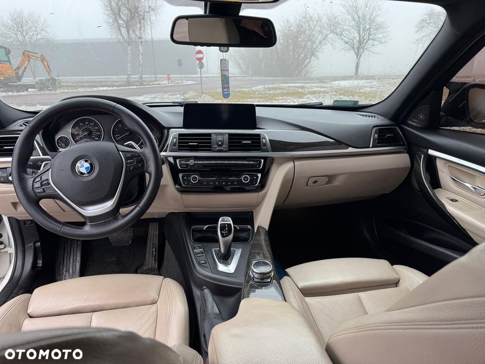 BMW Seria 3 328i - 7