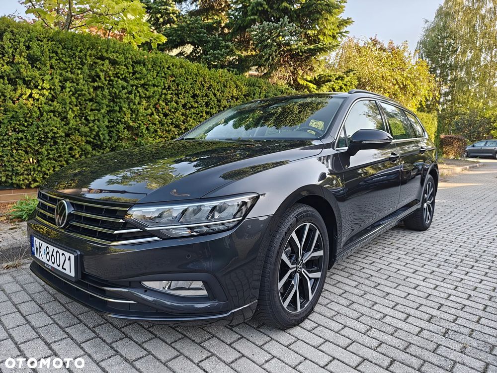 Volkswagen Passat - 1