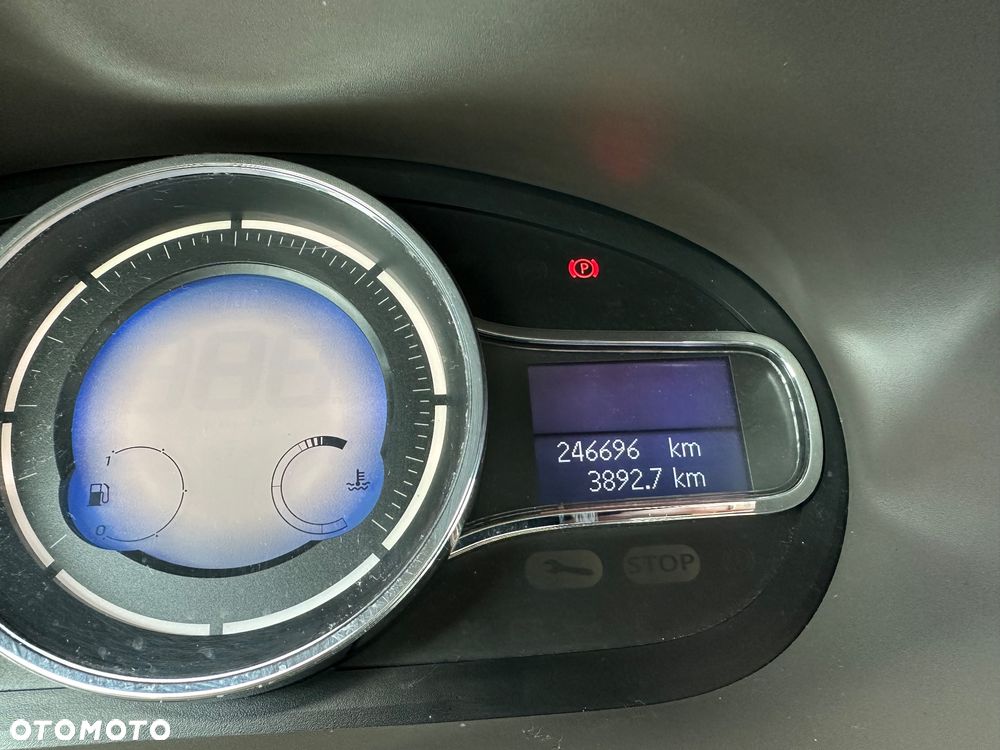 Renault Fluence 1.5 dCi Privilege - 9