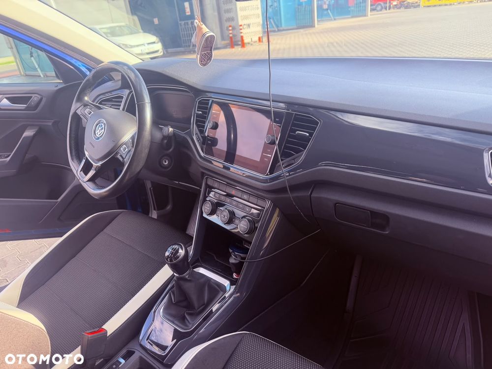 Volkswagen T-Roc - 9