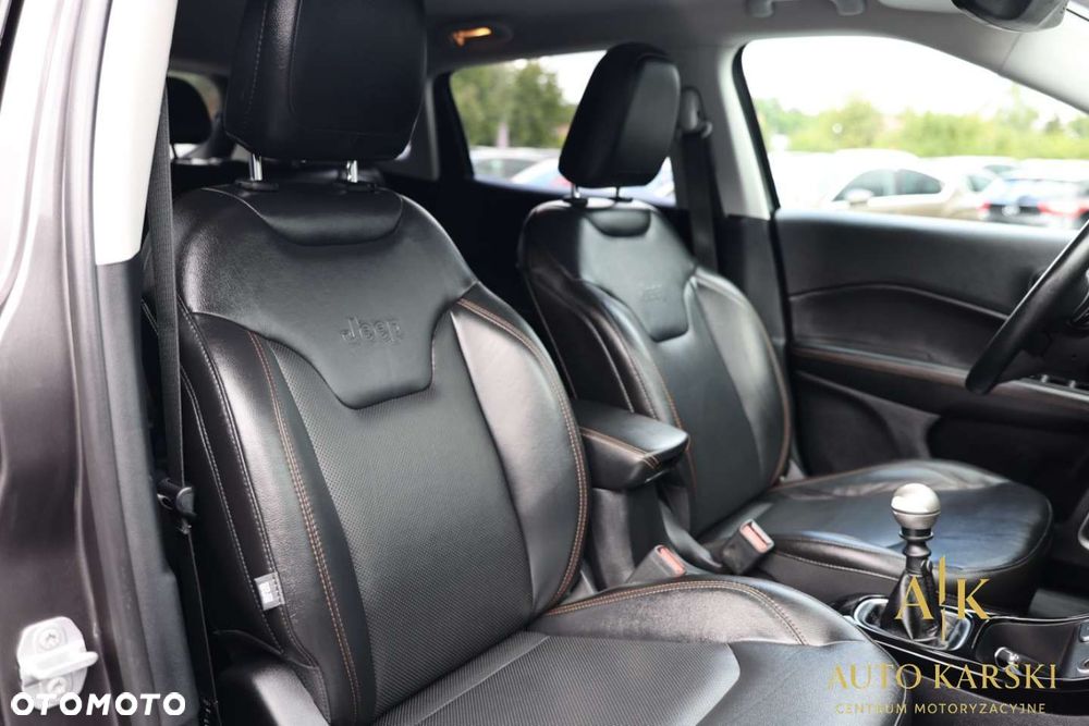Jeep Compass - 39