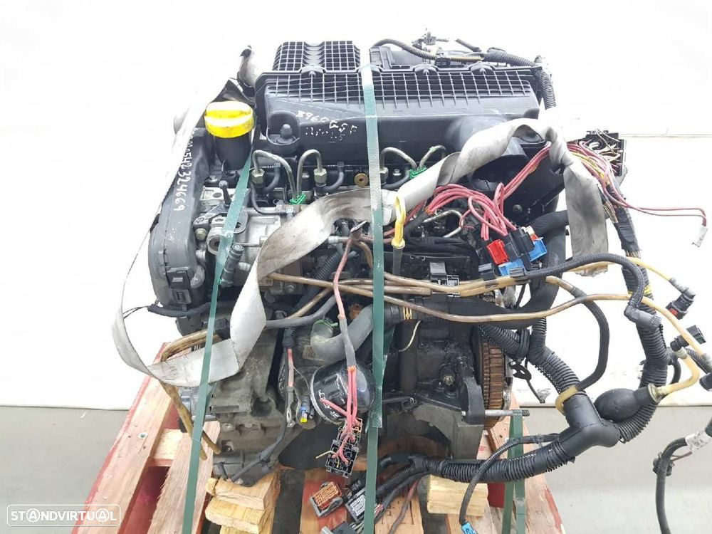 MOTOR COMPLETO RENAULT CLIO III REF. K9K740 - 1