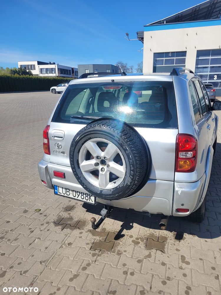 Toyota RAV4 2.0 VVT-i 4x4 - 5