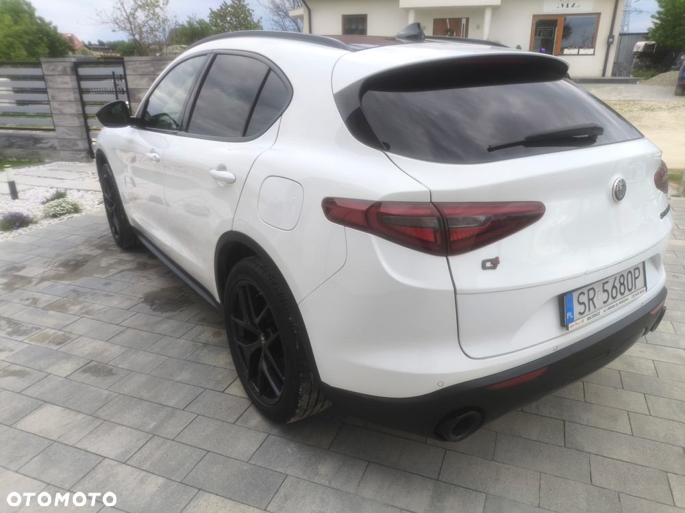 Alfa Romeo Stelvio 2.0 Turbo B-Tech Edition Q4 - 3