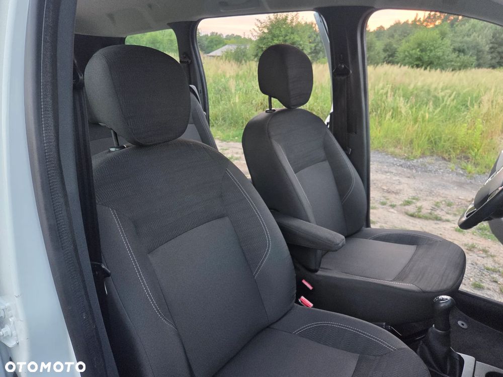 Dacia Lodgy SCe 100 Laureate - 19