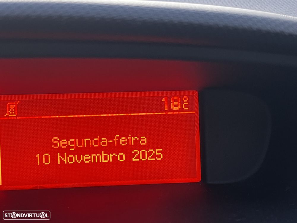 Peugeot 308 SW 1.6 HDi Premium - 29