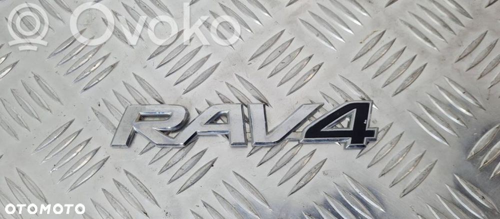 Toyota Rav4 III Emblemat - 2