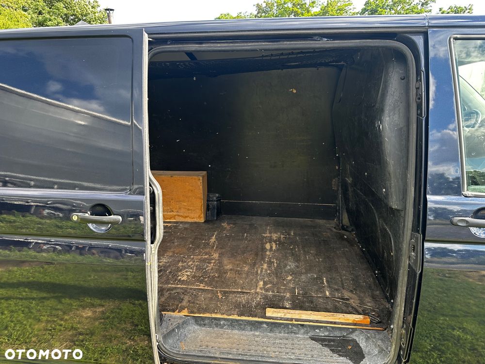 Volkswagen T5 - 16