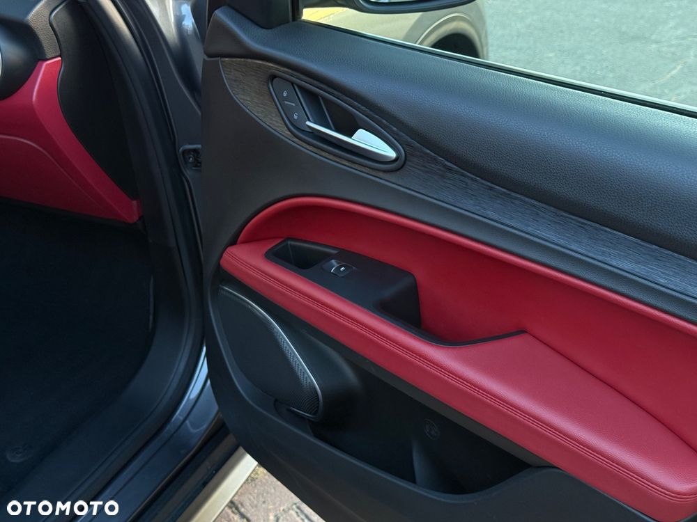 Alfa Romeo Stelvio 2.0 Turbo Veloce Q4 - 9