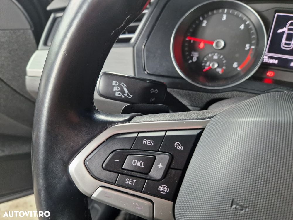 Volkswagen Passat 2.0 TDI DSG Trendline - 13