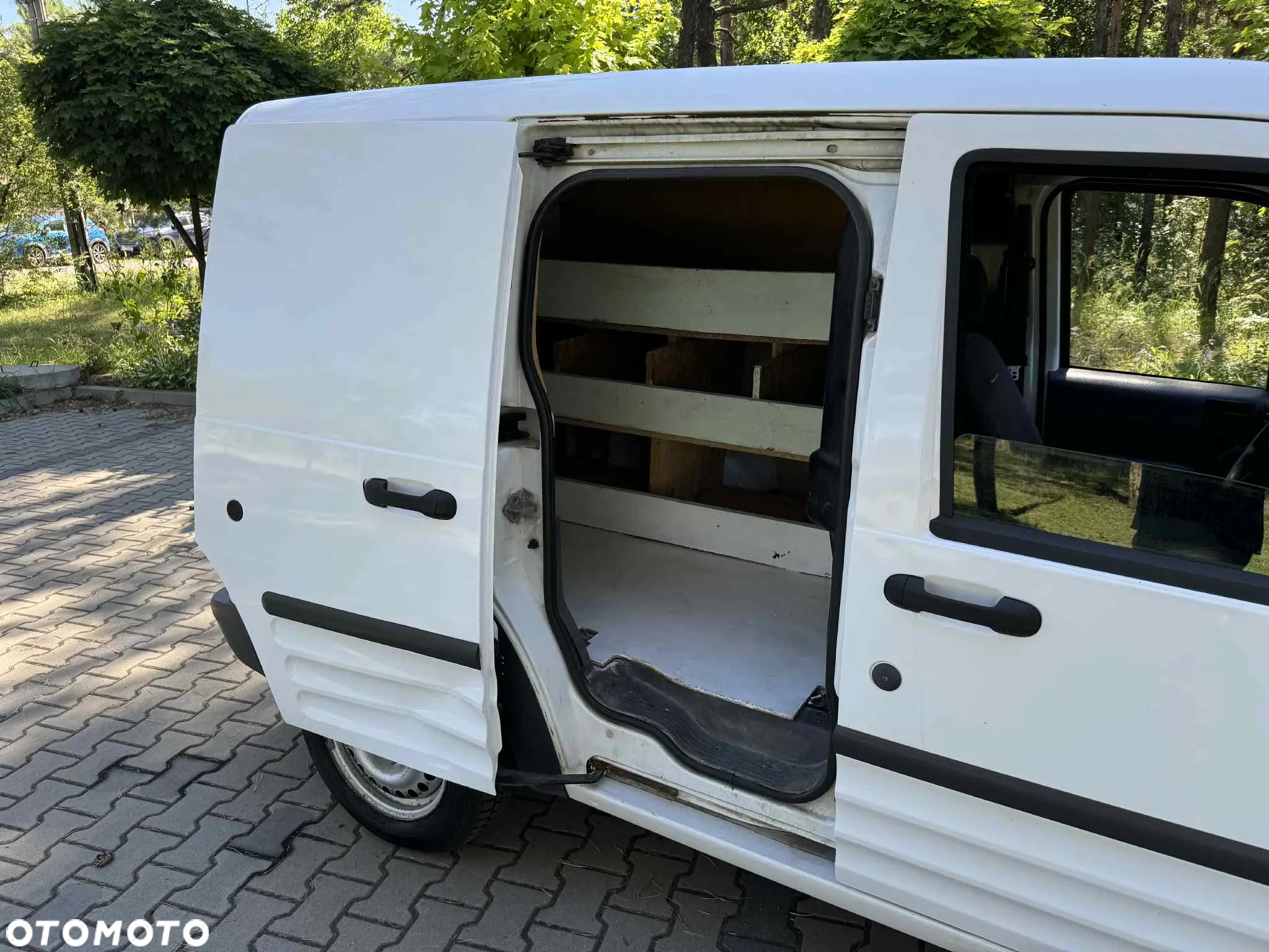 Ford Transit Connect 220 SWB Van - 12