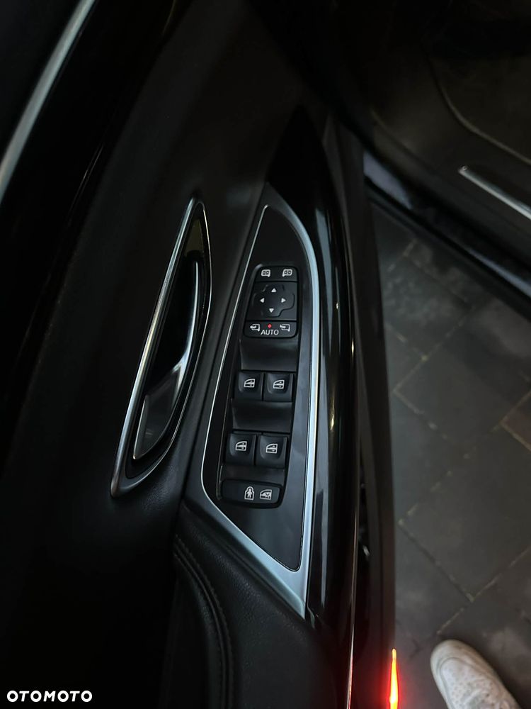 Renault Espace 1.6 dCi Energy Initiale Paris EDC 7os - 11