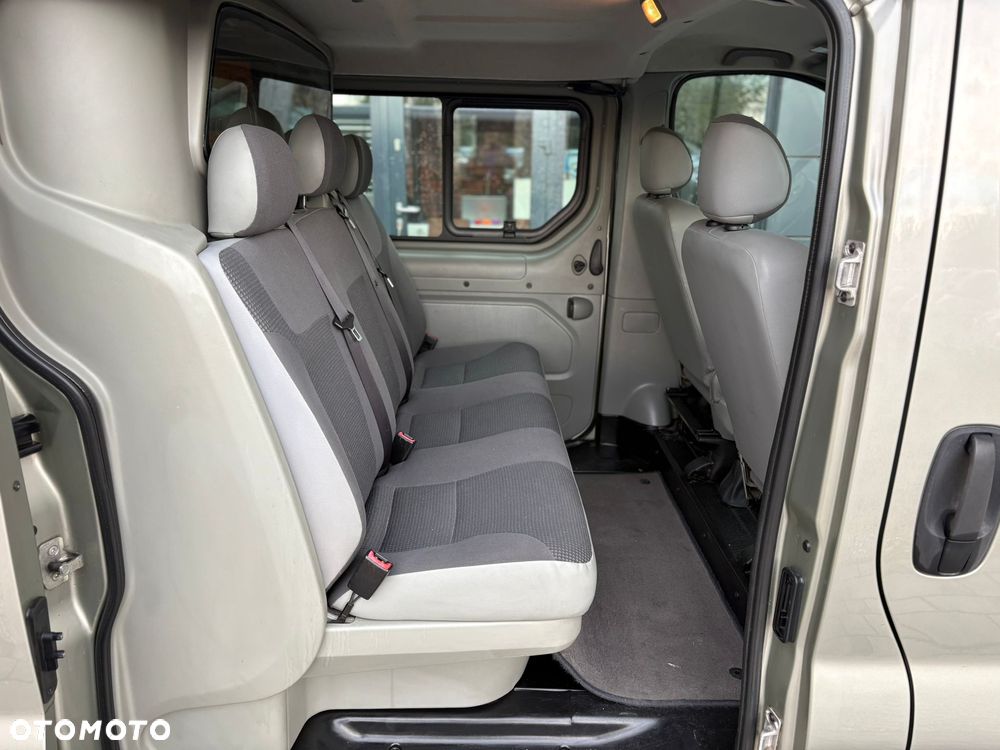 Opel Vivaro 2.5 dCi Brygadówka Long L2H1 Elektryczne Szyby Gwarancja - 13