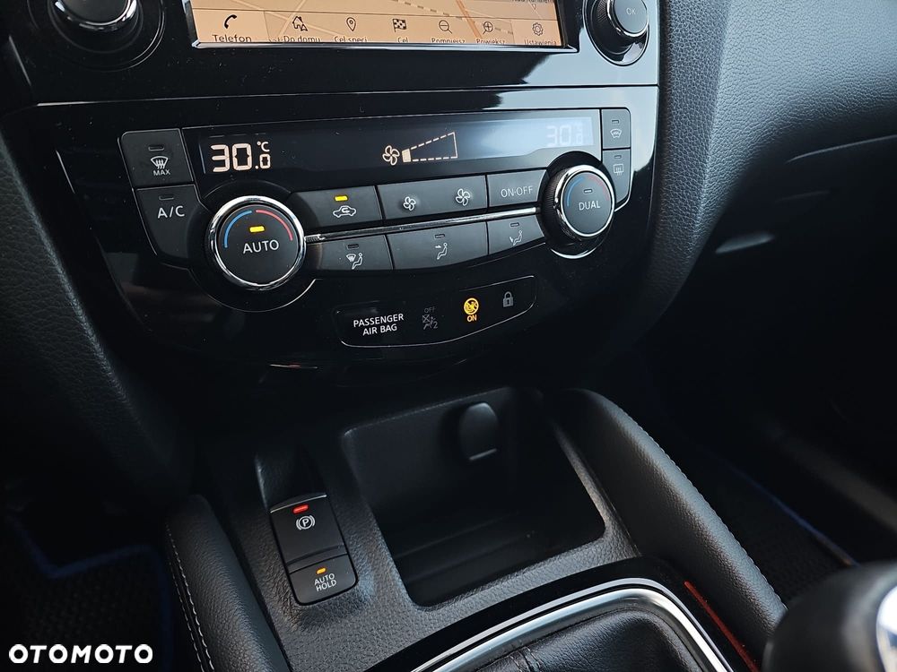 Nissan Qashqai 1.3 DIG-T N-Connecta EU6d - 13