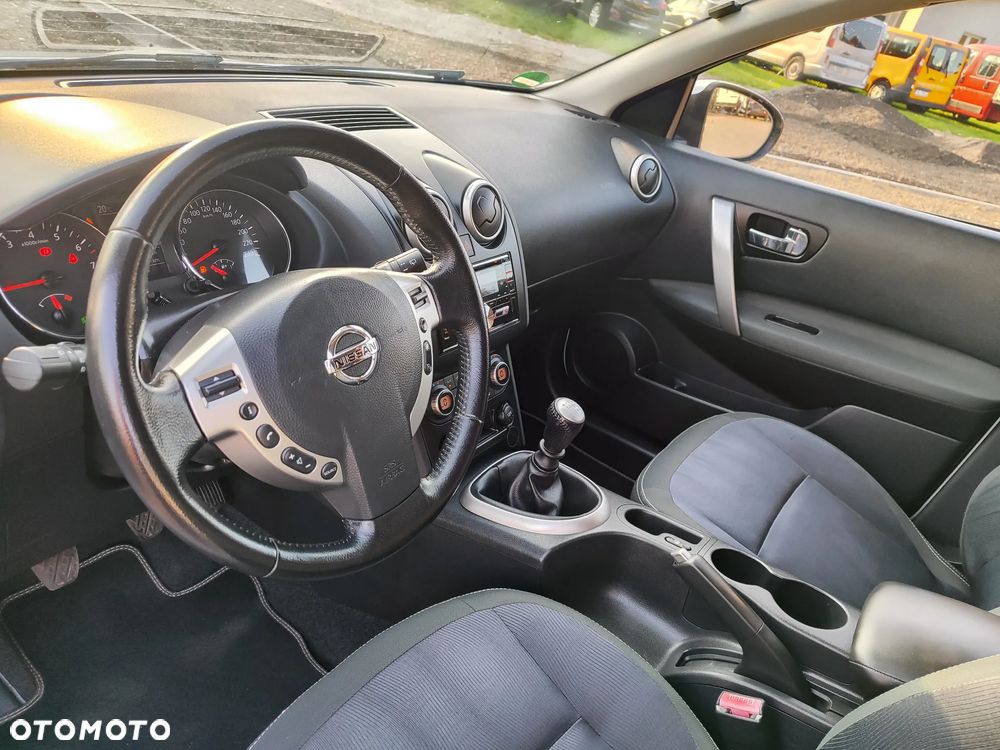 Nissan Qashqai+2 2.0 Acenta - 17