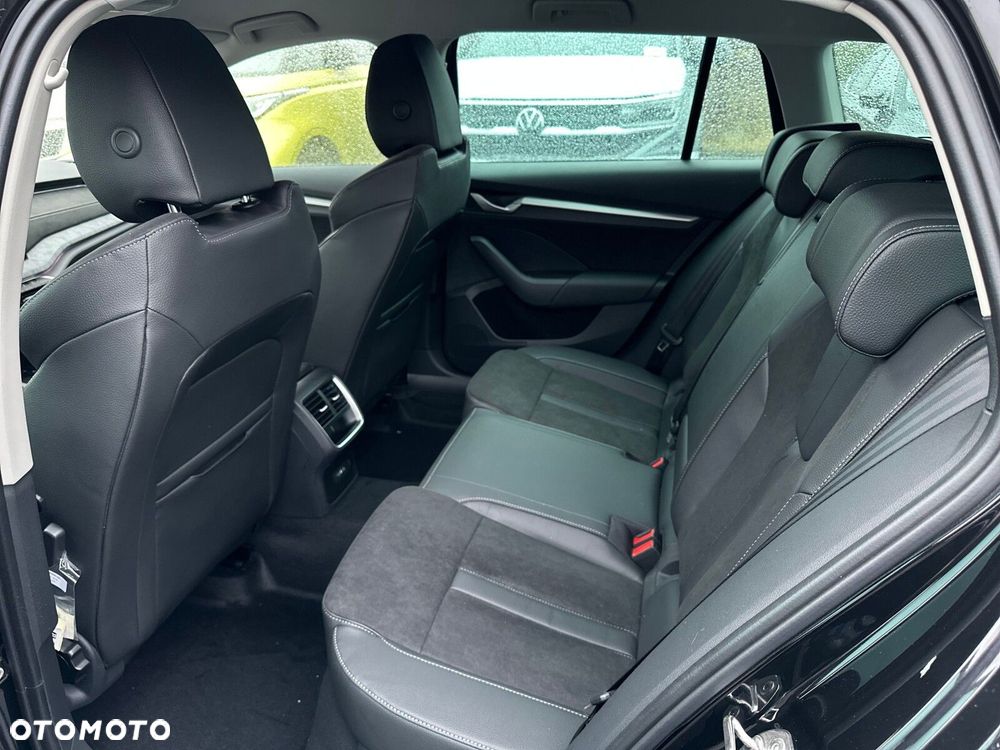 Skoda Octavia 2.0 TDI Edition 130 Selection DSG - 25