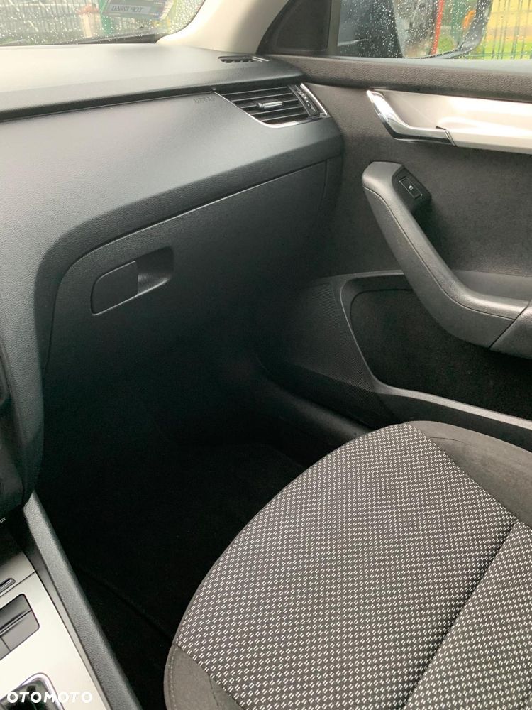 Skoda Octavia 2.0 TDI Ambition DSG - 10