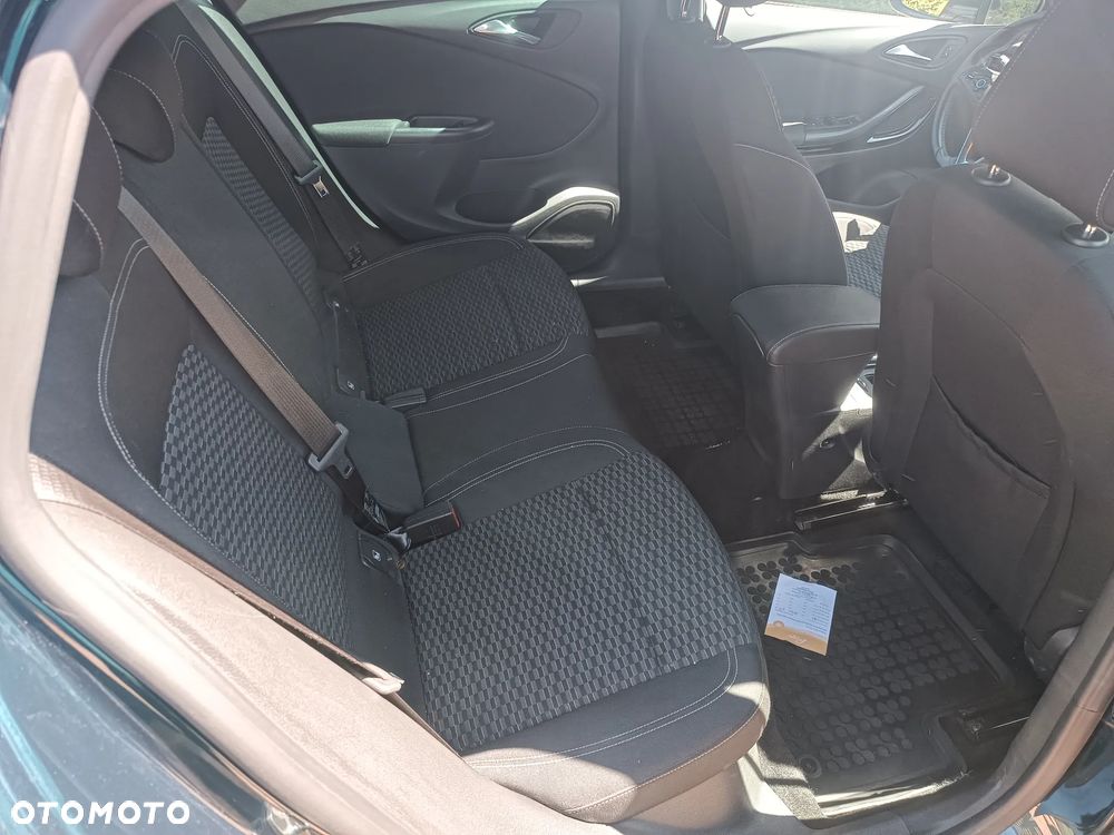 Opel Astra 1.4 Turbo Start/Stop Business - 25
