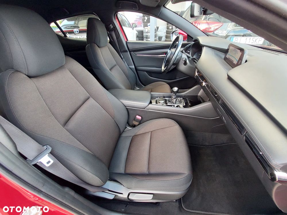 Mazda 3 2.0 mHEV Hikari - 11