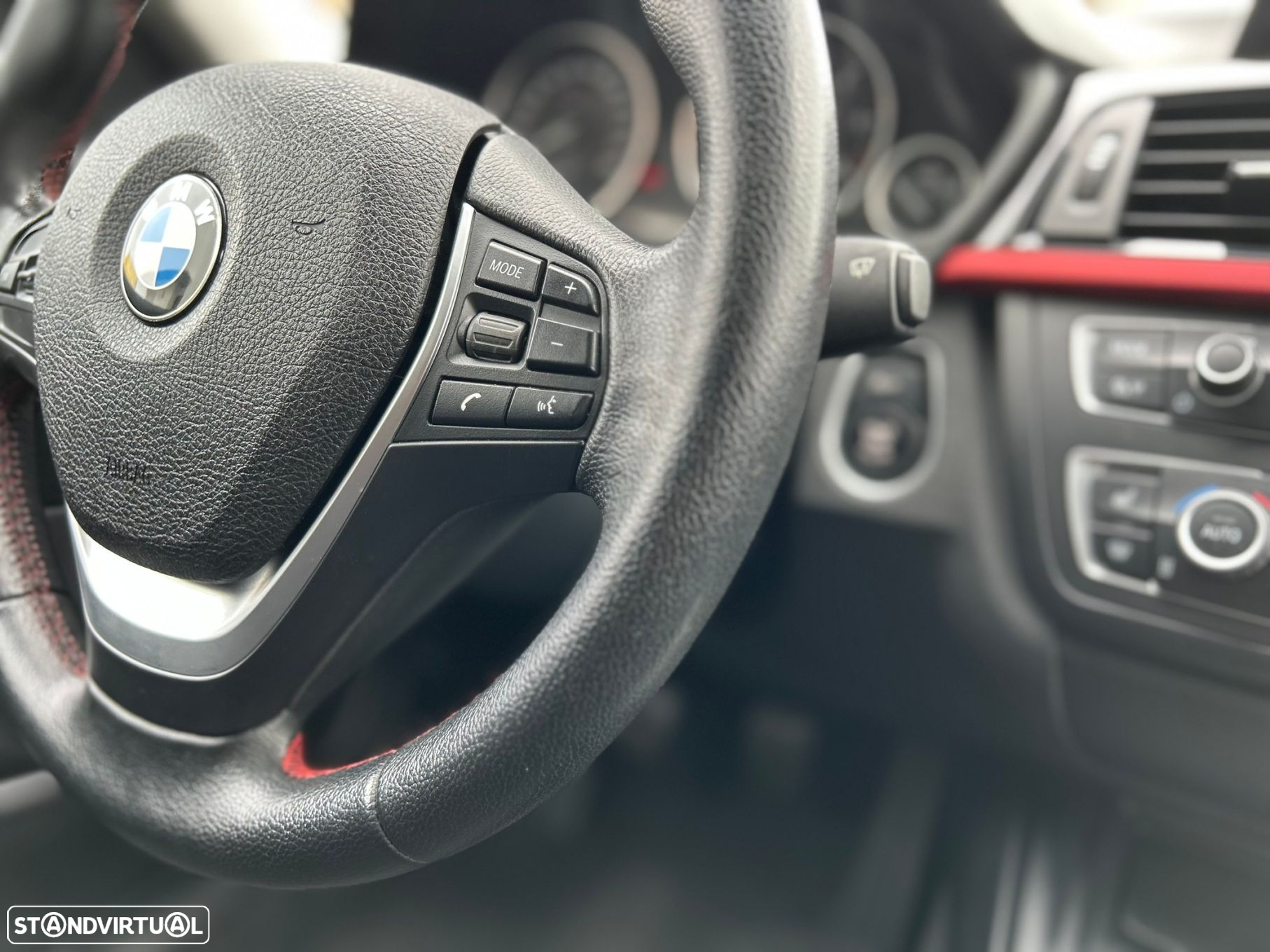 BMW 318 d Touring Line Sport - 17