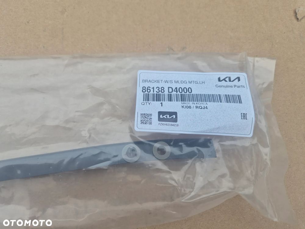 KIA Optima lewa listwa szyby przedniej.Nowa.OE. - 2