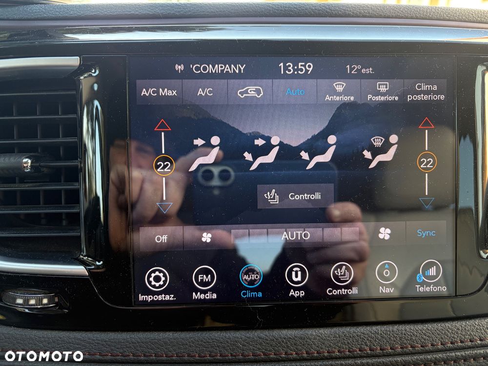 Chrysler Pacifica - 34