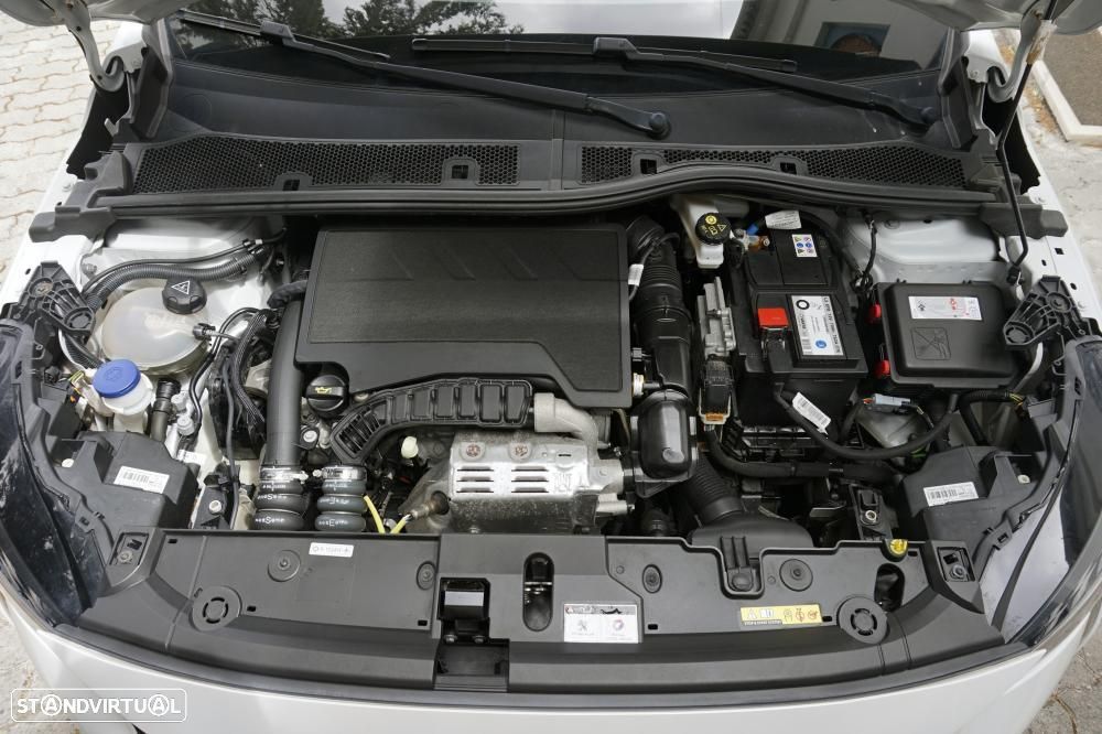 Peugeot 208 1.2 PureTech GT - 32