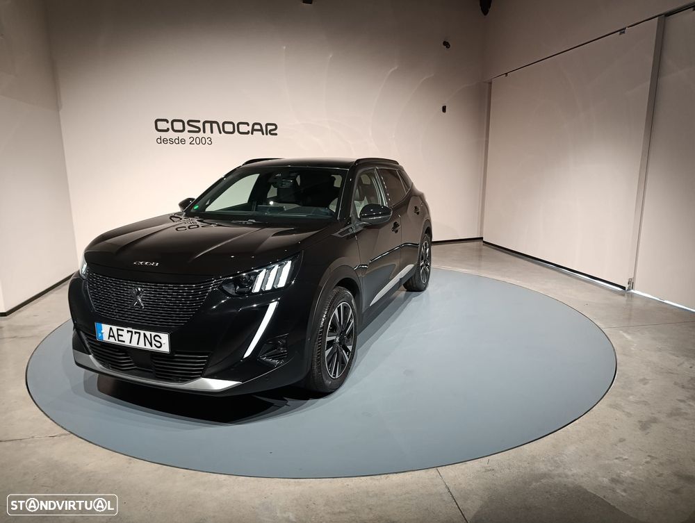 Peugeot E-2008