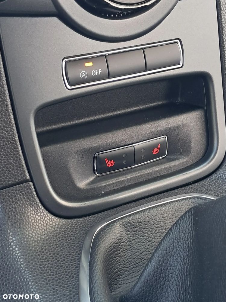 Ford Fiesta 1.0 Champions Edition - 37