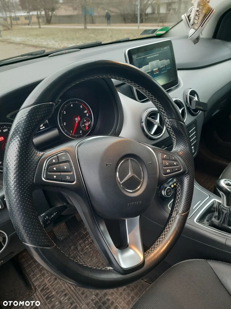 Mercedes-Benz Klasa B 180 (CDI) d Urban - 28