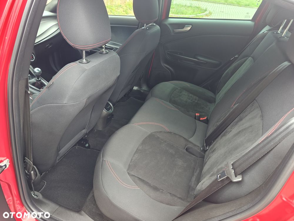 Alfa Romeo Giulietta 1.6 JTDM 16V - 28