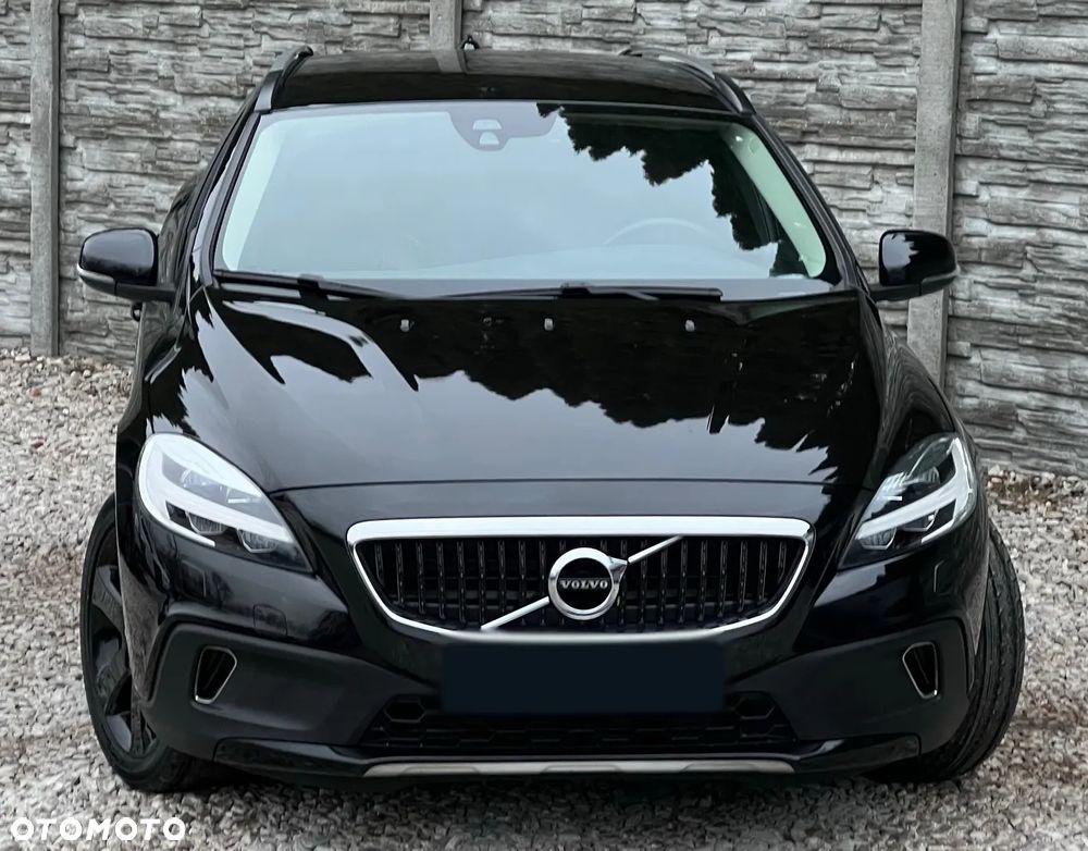 Volvo V40 Cross Country - 13