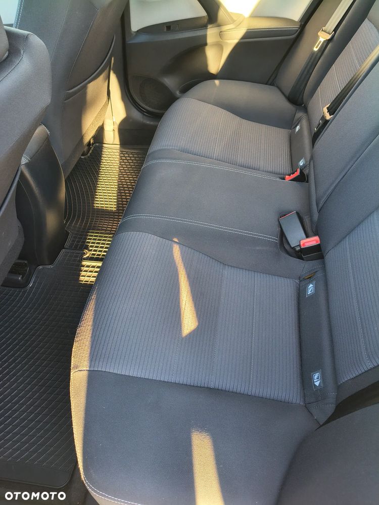 Toyota Avensis 2.0 D-4D Active Business - 11