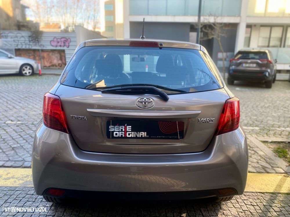 Toyota Yaris 1.4 D-4D Comfort - 7