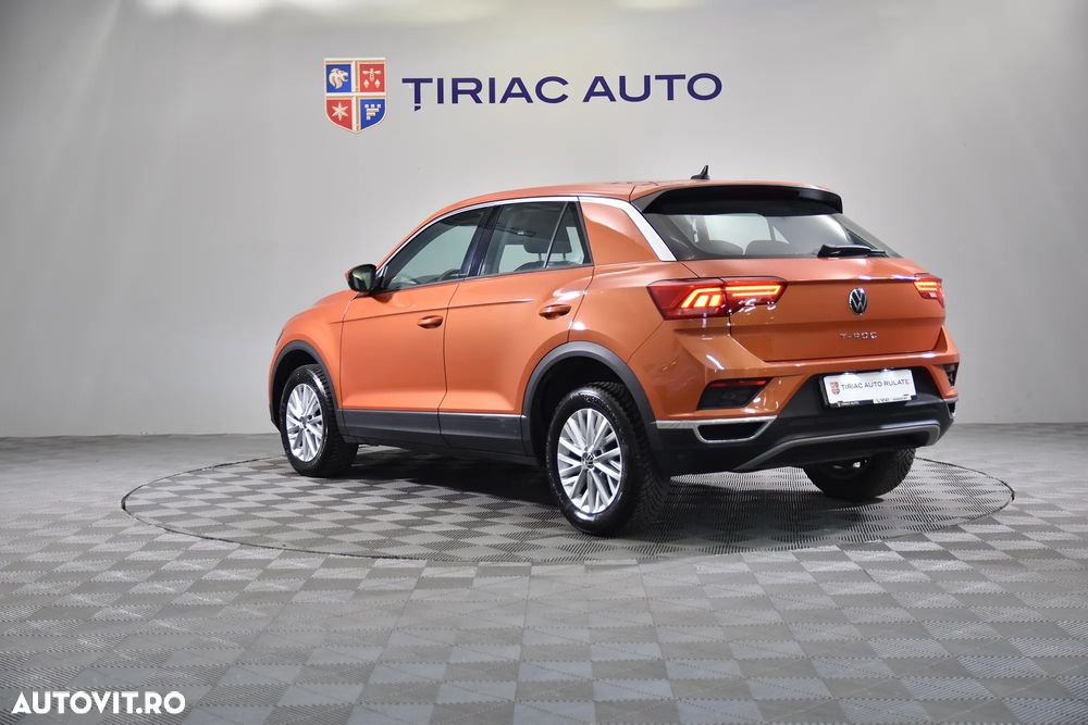 Volkswagen T-Roc - 4